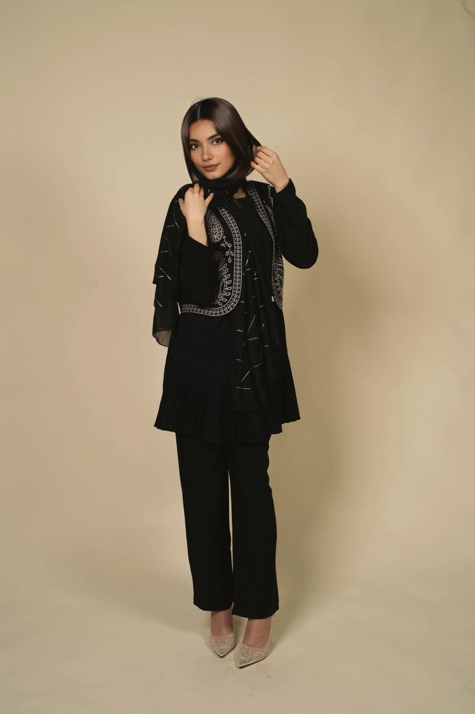 Modest Black Elegant Set 